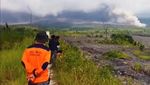 Penampakan Awan Panas yang Dimuntahkan Gunung Semeru