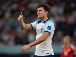 Inggris meraih penghargaan FIFA Fair Play Trophy karena menjadi tim paling bersih selama Piala Dunia 2022. Bermain lima kali, mereka hanya menerima satu kartu kuning. Foto: Visionhaus/Getty Images