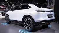 Honda Automobile (Thailand) Co., Ltd menampilkan pertama kali di Asia Tenggara mobil konsep terbaru dari Honda yang diberi nama Honda SUV e:Prototype.  Foto: Dok. Honda Thailand