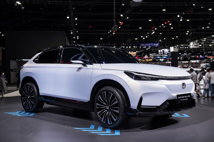 Honda HR-V Listrik Mejeng di Thailand Honda HR-V Listrik Mejeng di Thailand