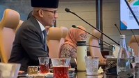 Menparekraf juga melakukan business meeting dengan Qatar Airways, Qatar Investment Authority (QIA), Power International Holding (PIH), para travel agent & tour operator Timur Tengah, serta pertemuan dengan diaspora dan para mahasiswa/pelajar Indonesia di Doha, Qatar.  (dok. Kemenparekraf)
