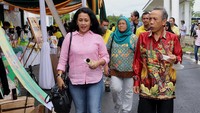 Jagung manis olahan mahasiswa yang dikemas dalan Lomba Kreativitas Display Jagung Manis produksi petani binaan Ewindo tampil unjuk gigi, di Kampus Itera, Lampung. 