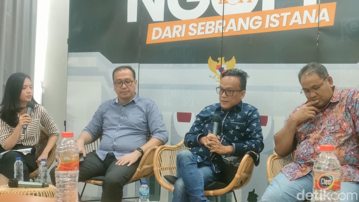 JoMan Soroti Acara Relawan di GBK, Sebut Ada Ketakutan Jokowi