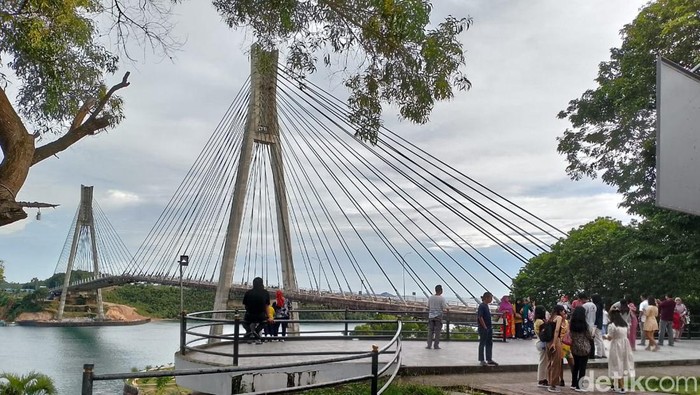 Potret Jembatan Barelang yang Dirukiah Karena Sering Jadi Lokasi Bunuh Diri