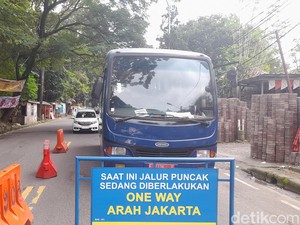 One Way Arah Jakarta Diberlakukan, Mobil Menuju Puncak Disetop Dulu