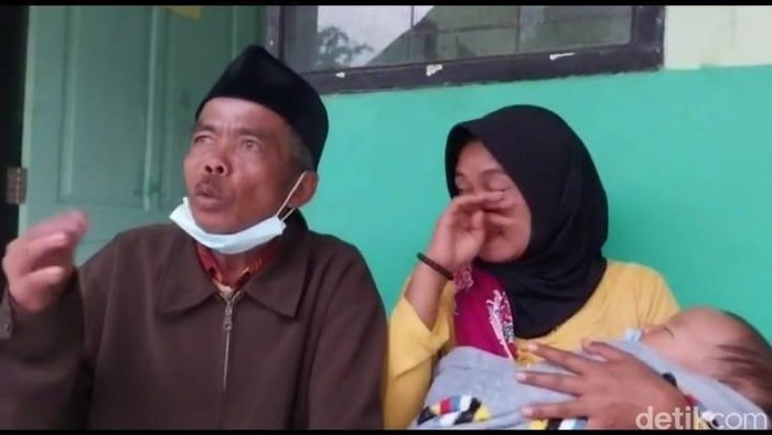 pengungsi semeru di supit urang lumajang