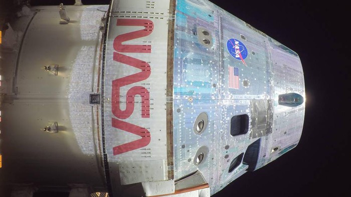 Pesawat antariksa Orion dalam misi Artemis I (Dok: NASA)