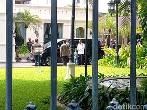 Jokowi Panggil Sederet Menteri hingga Kapolri di Soga Solo, Ada Apa?