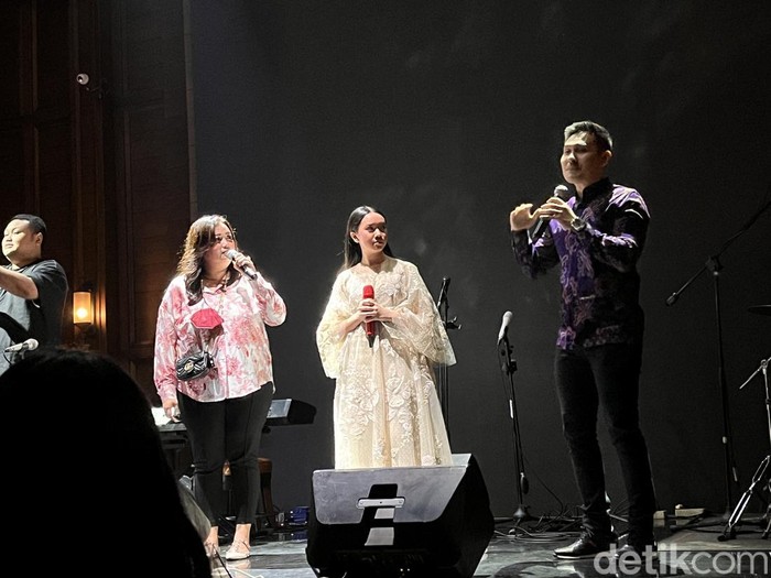 Rania Salsabila luncurkan single terbarunya Minggu (4/12/2022).