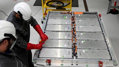 Subsidi Energi Hijau AS bikin Pabrik Mobil Jerman Ketar-ketir