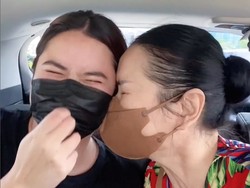 7 Momen Kebersamaan Stephanie Poetri & Titi DJ Usai 2 Tahun Tak Bertemu