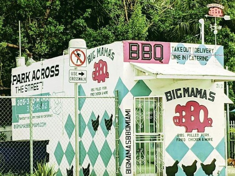 Unik! Intip Suasana dan Menu di Restoran BBQ Paling Mungil