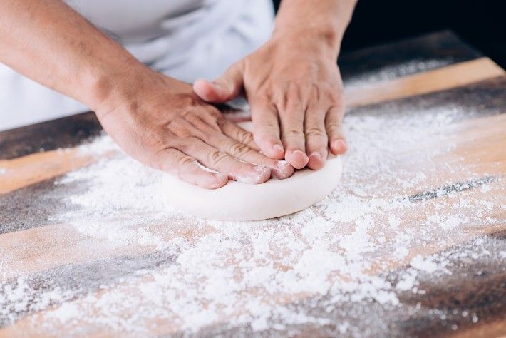 Unik! Udon Instan Ini Diolah dengan Tambahan 100 Ekor Jangkrik