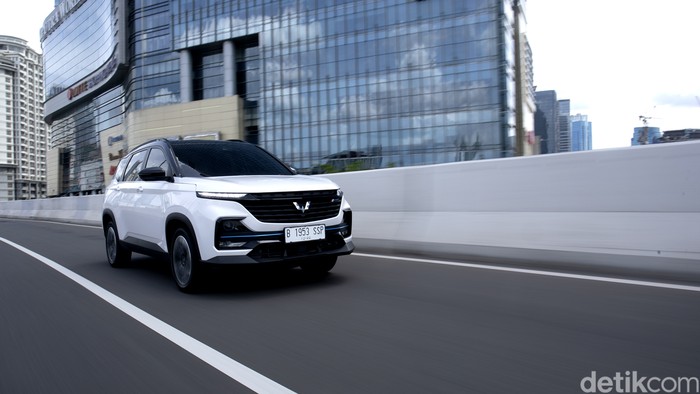 Wuling Almaz Hybrid