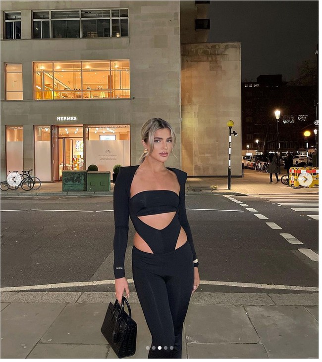 Aine May merupakan pacar gelandang Inggris, Conor Gallagher. Keduanya diketahui sudah pacaran selama tiga tahun terakhir. Foto: Instagram