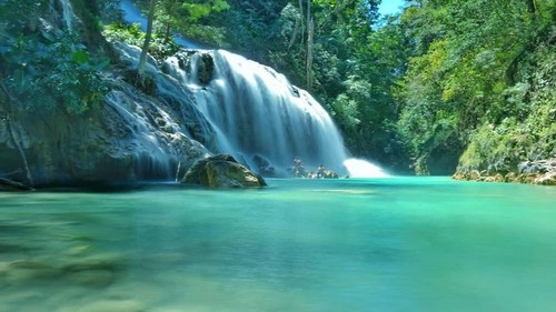 Air terjun di NTT.