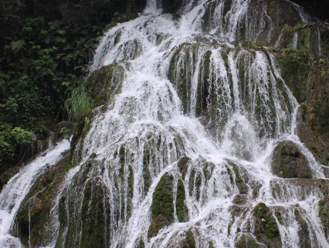 Air terjun di NTT.