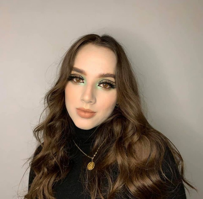 Sayangnya Andrea tak berhasil memenangkan kontes kecantikan itu. Tapi dia mendapat gelar istimewa, Miss Symphaty, karena kemalangan yang menimpanya. Foto: Facebook/Andrea Víctor