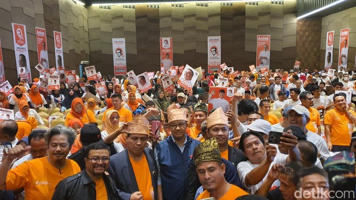 Anies Baswedan saat menghadiri Deklarasi Relawan Perubahan Provinsi Riau di Hotel Grand Prime Park, Pekanbaru
