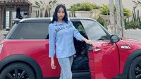 Bella Luna mengaku sudah lelah menjalin hubungan asmara. (Foto: dok Instagram)
