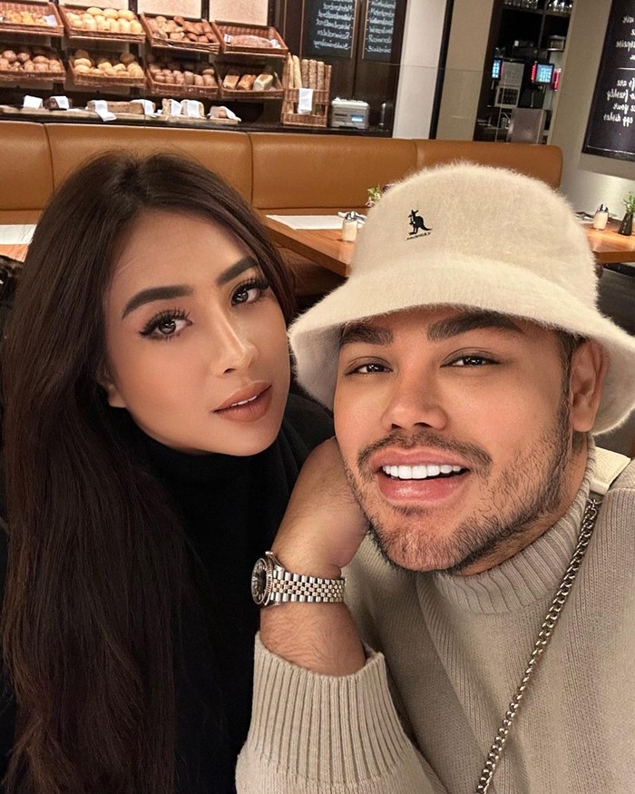 Bunda Corla Ivan Gunawan dan Maharani bertemu Bunda Corla