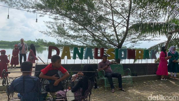 Destinasi Wisata Danau Siombak