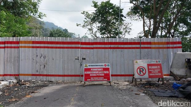 Jalur lumajang-malang ditutup