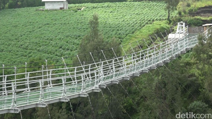 jembatan kaca Bromo