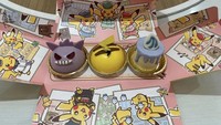 Ada juga mini cake bertemakan Pokemon. Tersedia varian Gengar’s Grape Mousse, Pikachu’s Tropical Mousse and Litwick’s Rare Cheese Mousse. Foto: site news