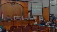 Hakim Sentil Klaim Kuat Tak Lihat Sambo Tembak Yosua: Kayak Ricky Buta Tuli