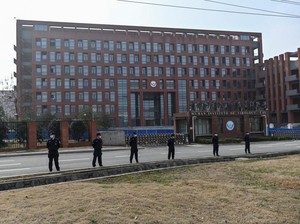 Ilmuwan China Klaim COVID-19 adalah Senjata Biologis, Valid Nggak Sih?