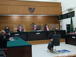 Ini Alasan Hakim Tolak Nota Keberatan Nikita Mirzani