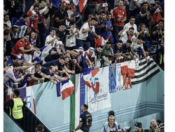 Meme Selebrasi Giroud dan Mbappe yang Membagongkan