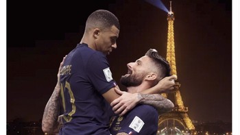 Bahkan ada yang berlatarbelakang menara Eiffel di Paris. Foto: Twitter