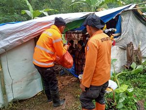 BPBD Jatim: Pengungsi Semeru Mulai Alami Sesak Napas