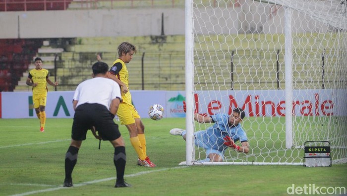 Pertandingan lanjutan BRI Liga 1 mempertemukan PSM Makassar menjamu Persikabo 1973 di Stadion Sultan Agung, Bantul, Yogyakarta, Senin (5/12/2022).