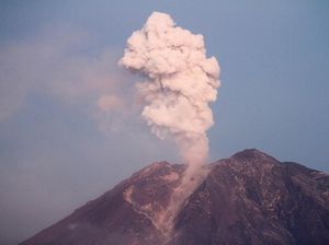 Legenda Gunung Semeru Sebagai Paku Pulau Jawa