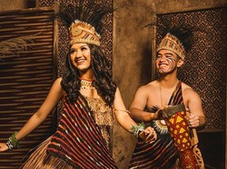 Foto: Kaesang Prewedding Nuansa Papua Bareng Erina Gudono, Sampai Tahan Napas