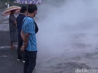 Semeru Muntahkan Banjir Lahar Dingin Usai Diguyur Hujan Lebat