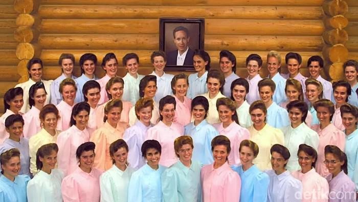 Sekte FLDS tidak hanya kontroversial karena poligami dengan jumlah yang tak biasa, tapi ada banyak skandal cuci otak hingga perdagangan anak di bawah umur. Foto: FLDS