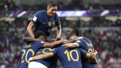 Sikat Polandia, Prancis Melaju ke Perempatfinal