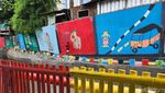 Kreatif! Gang Pinggir Kali di Tanah Abang Ini Dicat Warna-warni