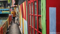 Gang pinggir kali tersebut berada di kawasan padat penduduk Tanah Abang.