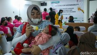 Watsons Indonesia bekerja sama dengan Smile Train Indonesia dan RS Hermina melakukan program aksi sosial kemanusiaan bertajuk Give a Smile sebagai bentuk kepedulian terhadap anak-anak dengan kondisi bibir sumbing dan/atau celah langit-langit mulut.