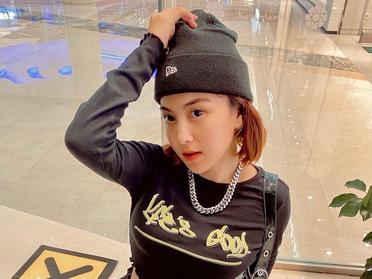 Tak Cuma Konten Seksi, Afirapila Si Ratu Jelly Juga Jago Bermusik