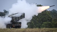 TNI juga melibatkan sejumlah alutsista unggulan antara lain Meriam 105 KH 178, Reo, HELI AH-64 Apache, Heli Bell 412, Heli HS 1311, empat kapal perang, Armoured Amphibious Vehicle (LVT-7) serta pesawat Boeing 737 dan F-16.