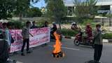 Aliansi Mahasiswa di Makassar Tolak Kedatangan Anies ke Sulsel