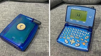 Motorola V100 Foto: Boredpanda