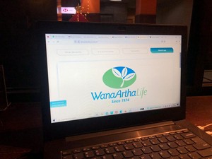 OJK Kejar Tersangka Anak Bos WanaArtha di Luar Negeri