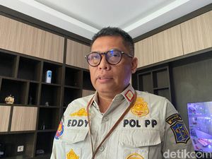 Pemotor Mabuk Tabrak 3 Satpol PP Surabaya Paksa Keluar RS Meski Kaki Patah